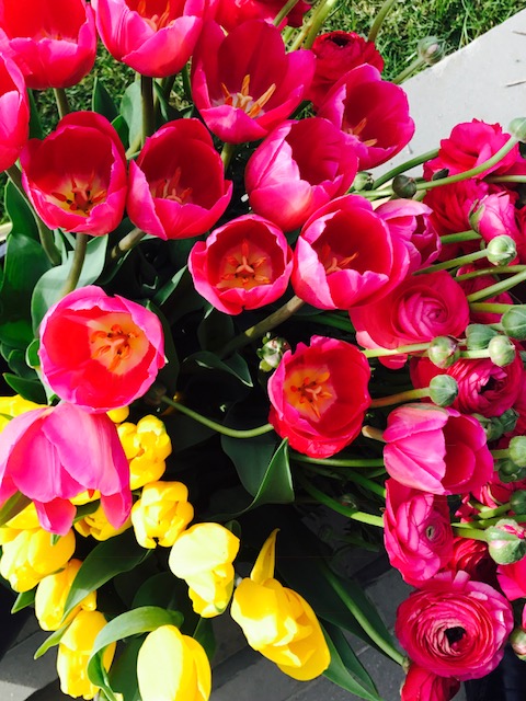 Decorare la tavola con i fiori: la Flower Experience di Roccafiore