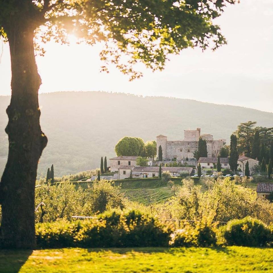 A CASTELLO DI MELETO “LA PRIMA NOTTE DI VIRGINIA”: UN PICNIC TUTTO AL FEMMINILE PER DARE IL BENVENUTO AL NUOVO ROSATO